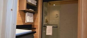Luxury Cabin with Mountain View 6A