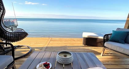 Beach Bunkie Glamping in Port Dover