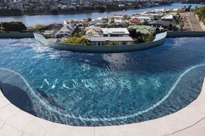 Pool - Stylish Retreat, Sunset Rooftop Pool, Stunning Views, Gym, Walk to Gabba (East Brisbane)