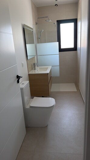 Shower - Magnificent new villa for your vacations 10 minutes from the beaches (Bompas)