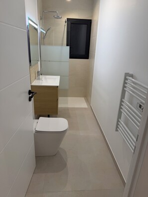 Shower - Magnificent new villa for your vacations 10 minutes from the beaches (Bompas)