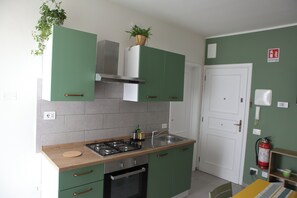 Private kitchen - Just 100 meters from Pisa train station, the best way to experience Pisa and Tuscany (Pisa)