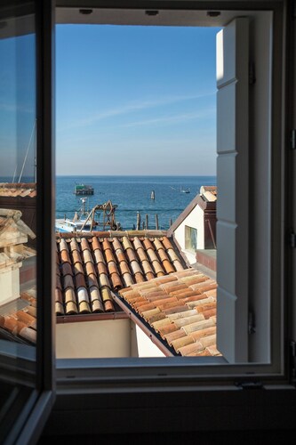 Alvise 1 - One Bedroom Guest House, Sleeps 2