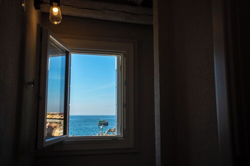 Alvise 2 - One Bedroom Guest House, Sleeps 2