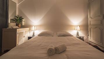 2 slaapkamers, een strijkplank/strijkijzer, reisbedje, gratis wifi