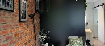 Private luxury studio close to beach. Includes AC & pool access