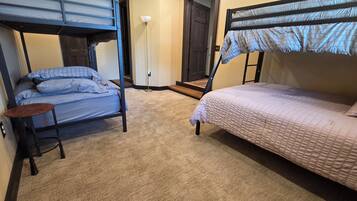 3 bedrooms, WiFi, bed sheets
