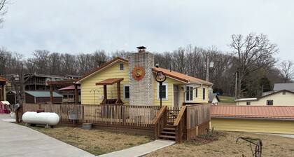 Lake House Near Dock & Boat Ramp Sleeps 6 Spoonbill Ready