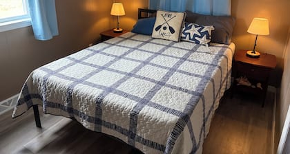 Lake House Near Dock & Boat Ramp Sleeps 6 Spoonbill Ready