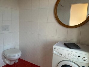 Towels, soap, toilet paper - Charming 1-bedroom studio in the heart of Tallinn (Tallinn)