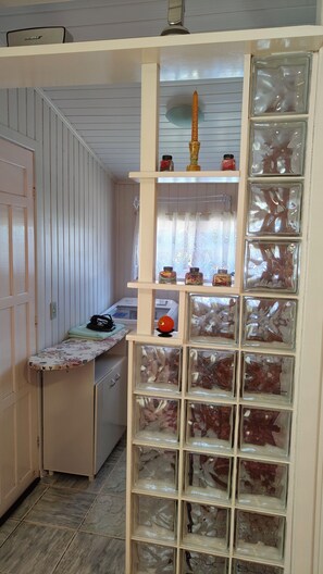 Interior - Enchanted Pink House, Charming Chalet - Gramado, RS (Gramado)