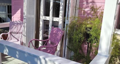 Enchanted Pink House, Charming Chalet - Gramado, RS