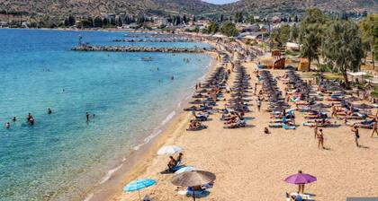 Ancient Vibe - Seaside Stay w Balcony Near Volos