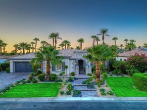 Exterior - Walk 2 Stagecoach+Large Backyard+Estate+PPong+Rack (Indio)