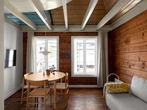 Living area - Unique Apartment in Stavangers Most Sentral Square (Stavanger)
