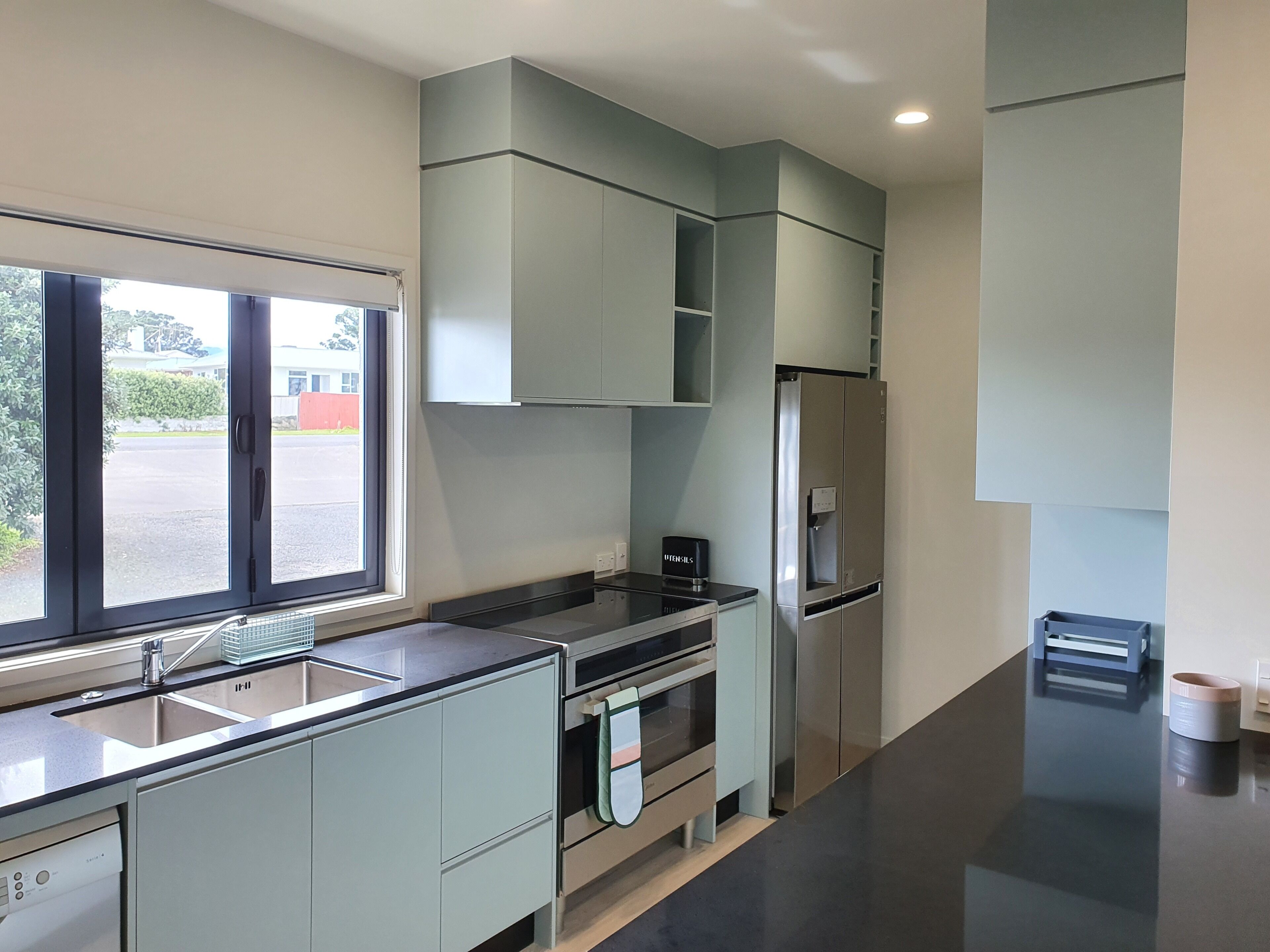Comfort Apartment | Private kitchen | Microwave, coffee/tea maker, electric kettle, cookware/dishes/utensils