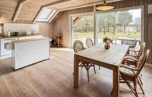 Interior - Beautiful home in Ans By (Ans By)