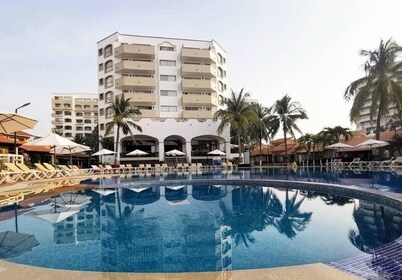Condominios Torre Continental Ixtapa