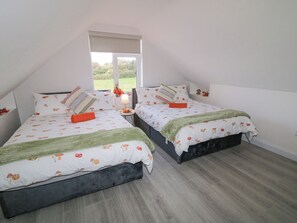 2 bedrooms, individually decorated, individually furnished, free WiFi - Duffy Lodge (Kilmackilloo)