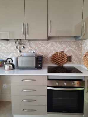 Private kitchen - Apartment in Portimão City Centre (Portimão)