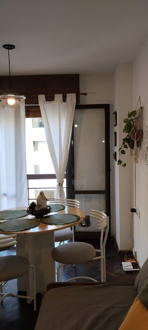 Dining - Like at Home, Apartment in the center of Cordoba Capital, close to everything! (Córdoba)