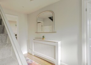 Interior - Chic Nottingham Home with Terrace & FREE Parking (Nottingham)