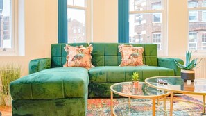 Living area - Central London Clapham Junction Flat (Greater London)