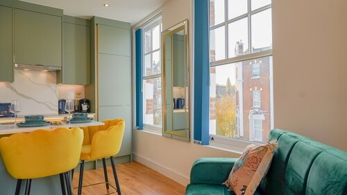 Central London Clapham Junction Flat • Apt 6