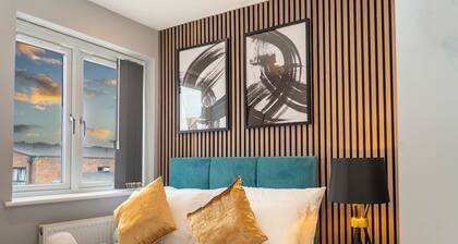 Bright & Stylish Oxford Flat w/ Terrace