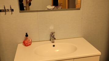 Apartment, 1 Bedroom, Sauna | Bathroom