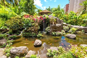 Property grounds - Kaanapali Shores | 3 Free Cars | KBM Resorts | Steps to Ocean | 3 Multi-Listing Units, 5 Bedrooms | KS ML-3770 (Lahaina)
