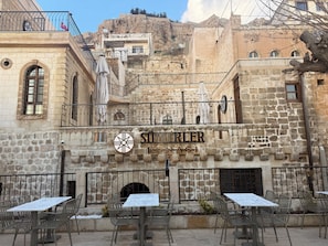 Khu ẩm thực ngoài trời