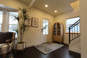Interior - Charming 3-bedroom Lake Town Cottage in beautiful Coeur d'Alene (Coeur d'Alene)