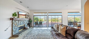 Serene 4-bedroom Hilltop Villa with breathtaking views
