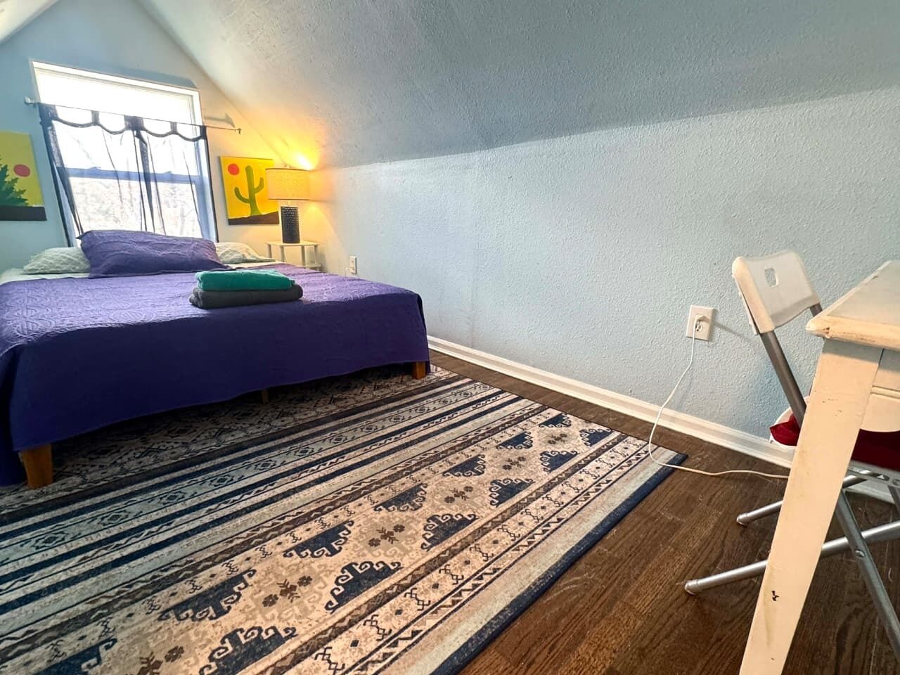 2 chambres, bureau, accès au Wi-Fi (inclus), literie fournie
