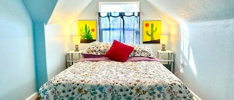 2 bedrooms, desk, free WiFi, bed sheets