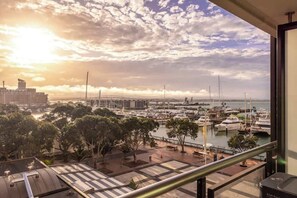 Property grounds - Auckland CBD Viaduct Apartment - Location & Views! (Auckland CBD)