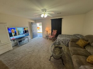 TV - Contractors Apartment - 3 Bed Special (Sulphur)
