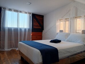 4 bedrooms, free WiFi, bed sheets