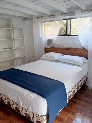 4 bedrooms, free WiFi, bed sheets