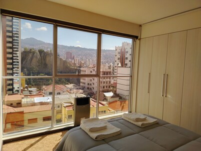 Comfortable apartment 2 D. The best location