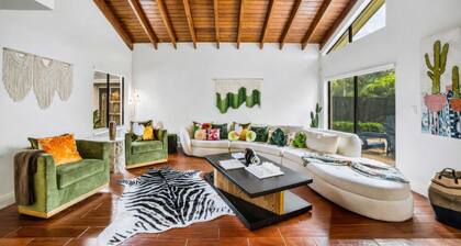 Pool * BBQ * Fire pit * Pool Table * TV room