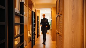 Gemeinsamer Schlafsaal, Gemischter Schlafsaal, Nichtraucher, Klimaanlage