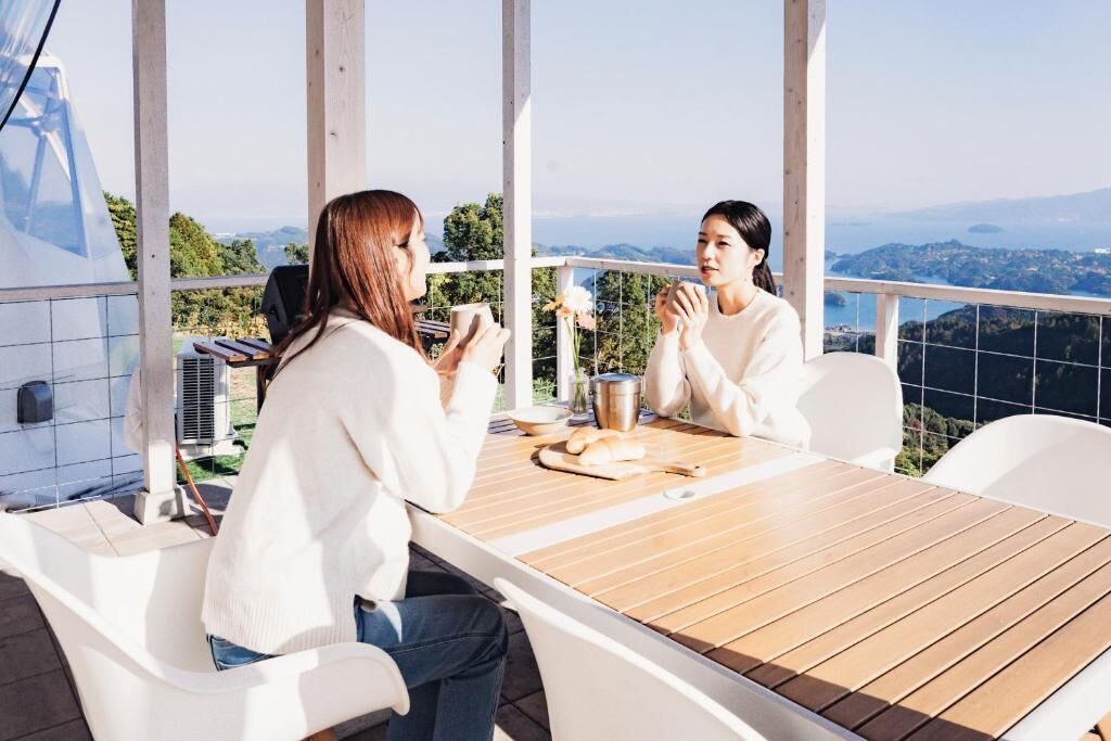 Tempat makan luar
