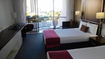 1 bedroom, desk, iron/ironing board, WiFi