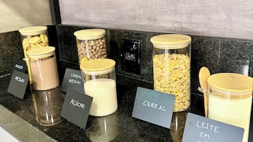 Petit déjeuner buffet compris tous les jours