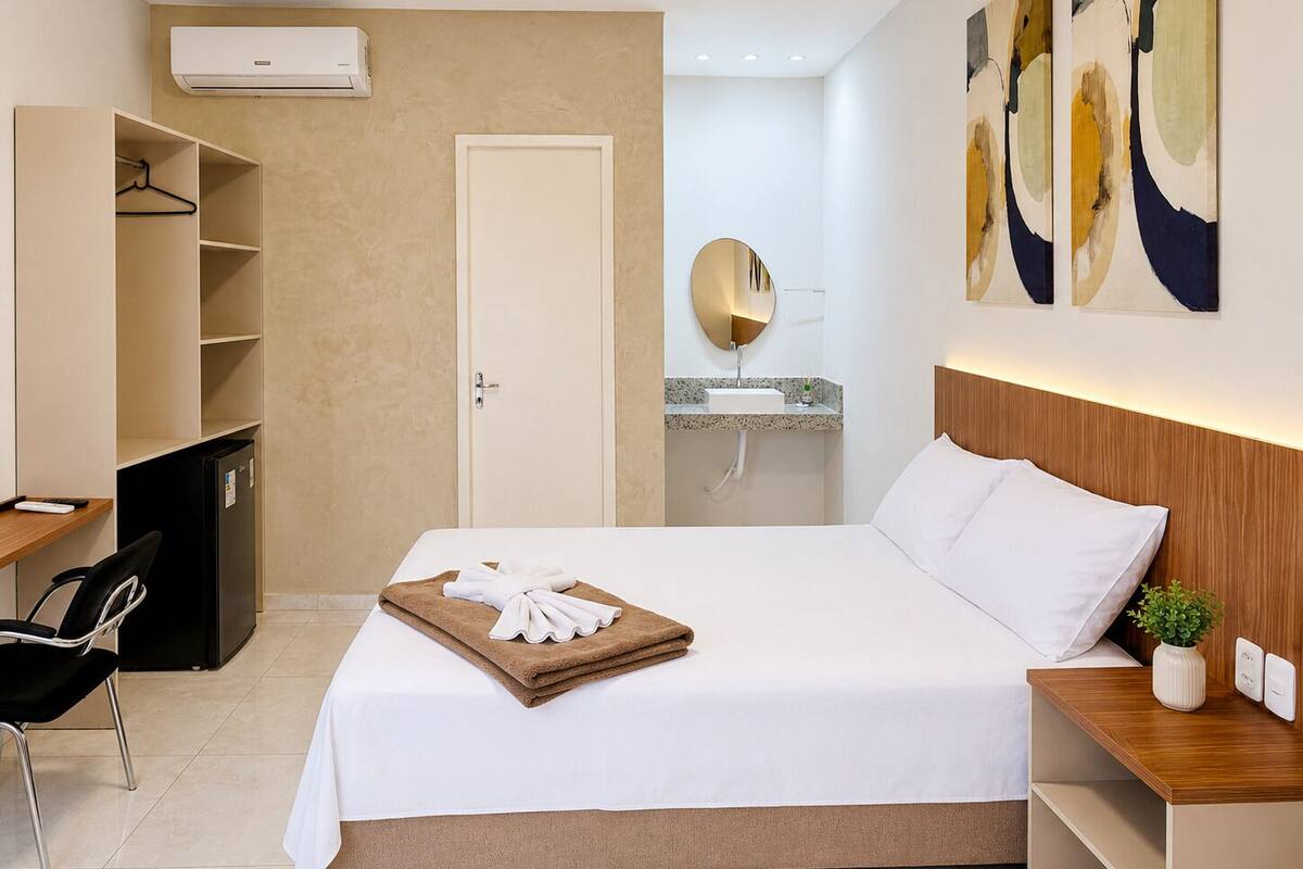 EXECUTIVE SUITE | Katil Select Comfort, meja, ruang kerja komputer riba, Wi-fi percuma 