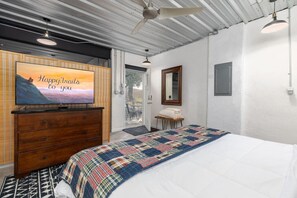 Iron/ironing board, travel cot, WiFi, bed sheets - View LaLa! Villa w/Heated Pool 16 + (Canyon Lake)