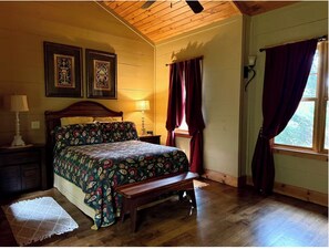 Room - Lake Rabun Mountain Retreat (Lakemont)