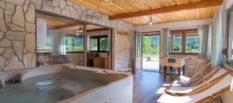Relax in Velebit nature with jacuzzi and traditional charm